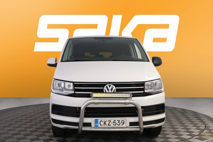 Volkswagen Caravelle vaihtoauto