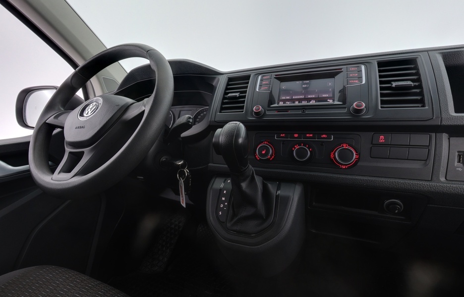 Volkswagen Caravelle vaihtoauto