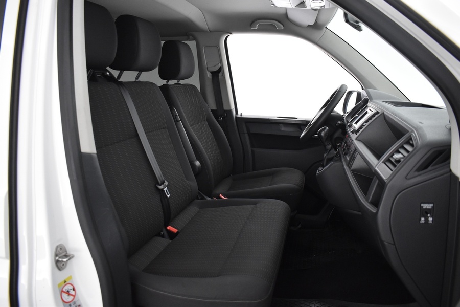 Volkswagen Caravelle vaihtoauto