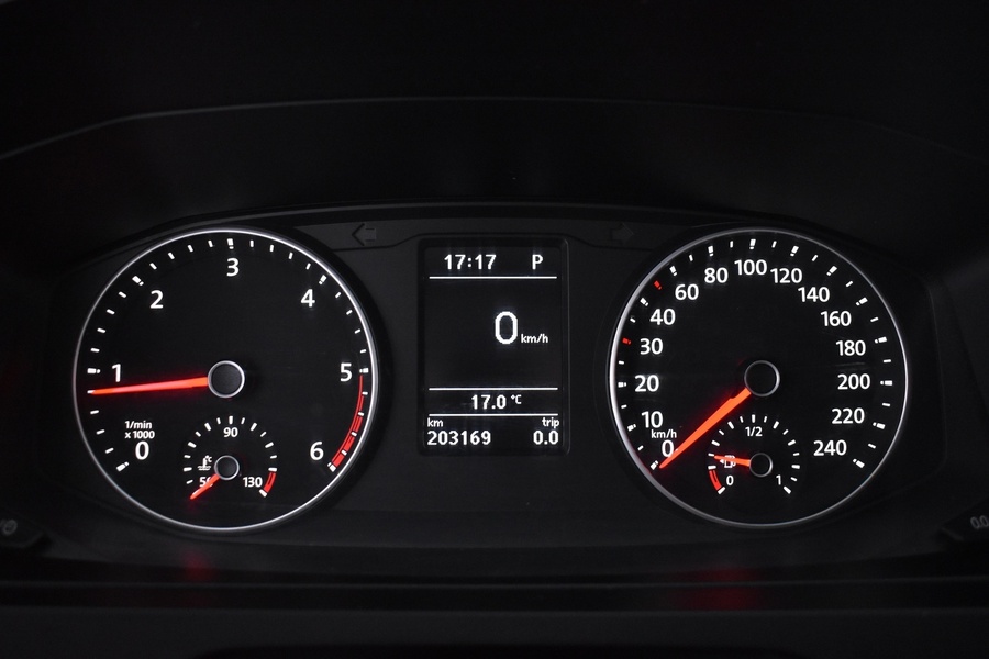 Volkswagen Caravelle vaihtoauto