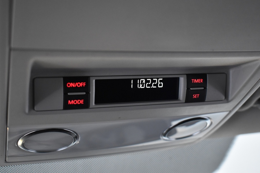 Volkswagen Caravelle vaihtoauto