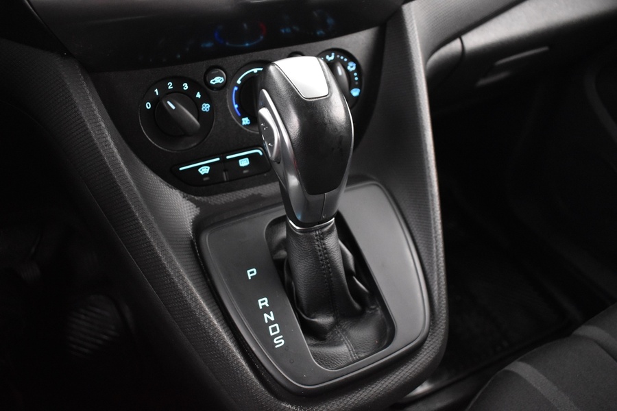 Ford Transit Connect vaihtoauto