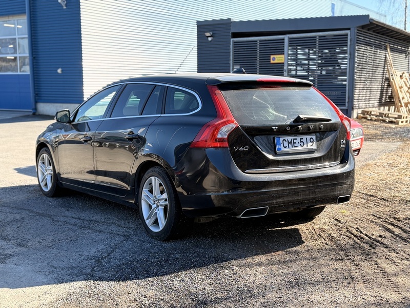 Volvo V60 vaihtoauto