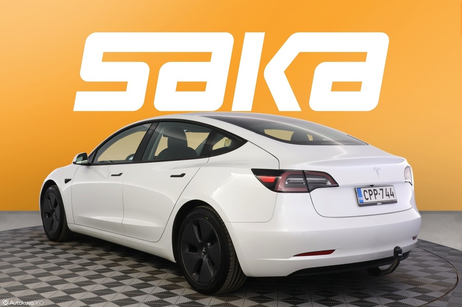 Tesla Model 3 vaihtoauto