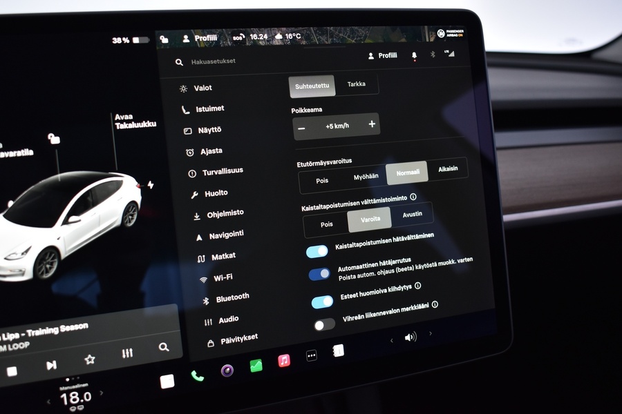 Tesla Model 3 vaihtoauto