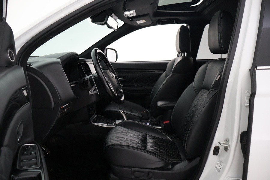 Mitsubishi Outlander PHEV vaihtoauto