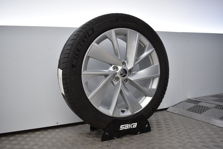 Skoda Enyaq vaihtoauto