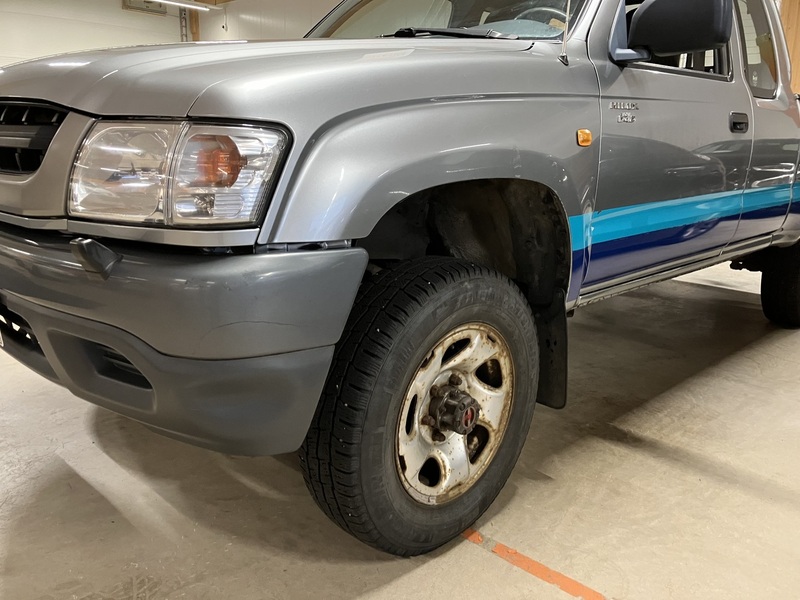 Toyota Hilux vaihtoauto