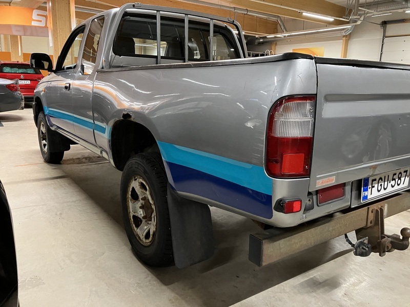 Toyota Hilux vaihtoauto