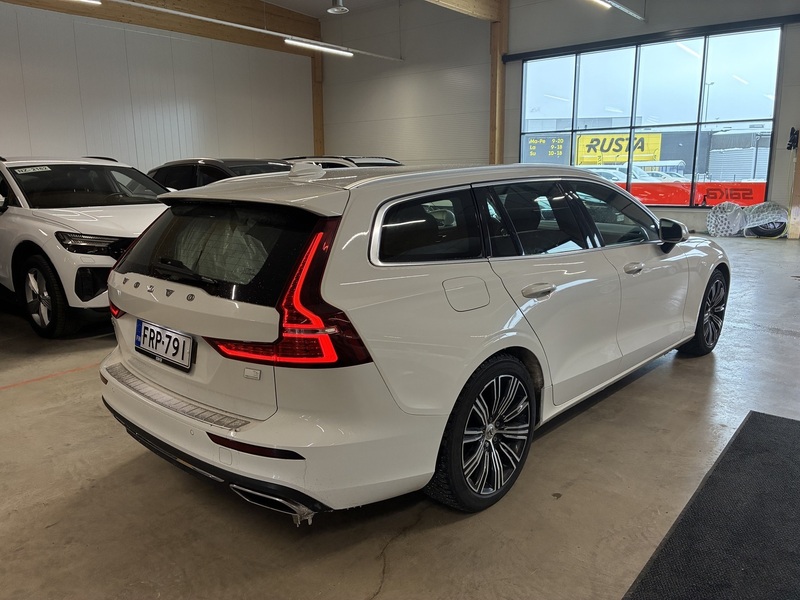 Volvo V60 vaihtoauto