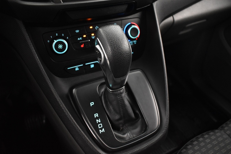 Ford Transit Connect vaihtoauto