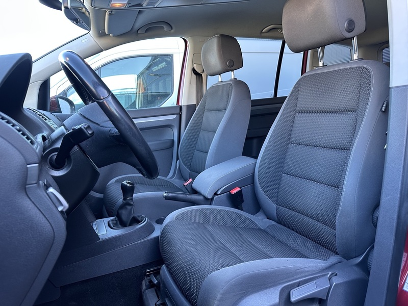 Volkswagen Touran vaihtoauto