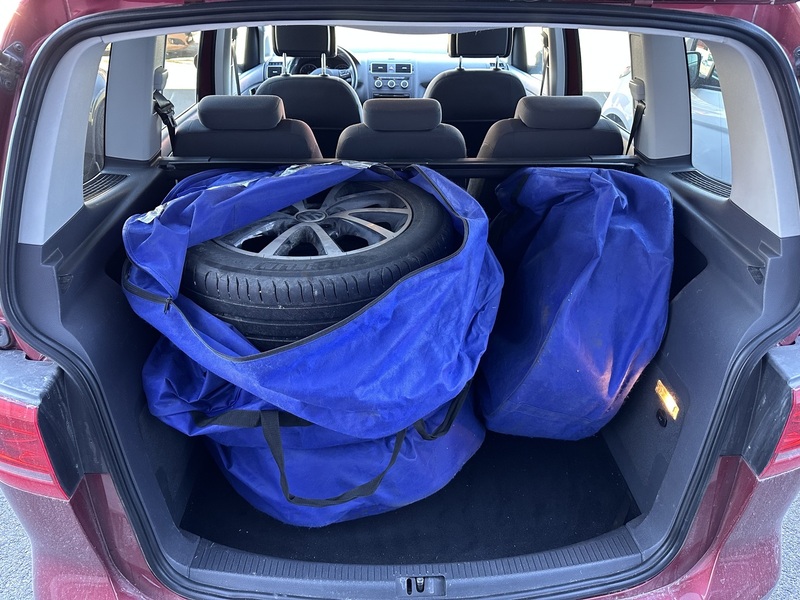 Volkswagen Touran vaihtoauto