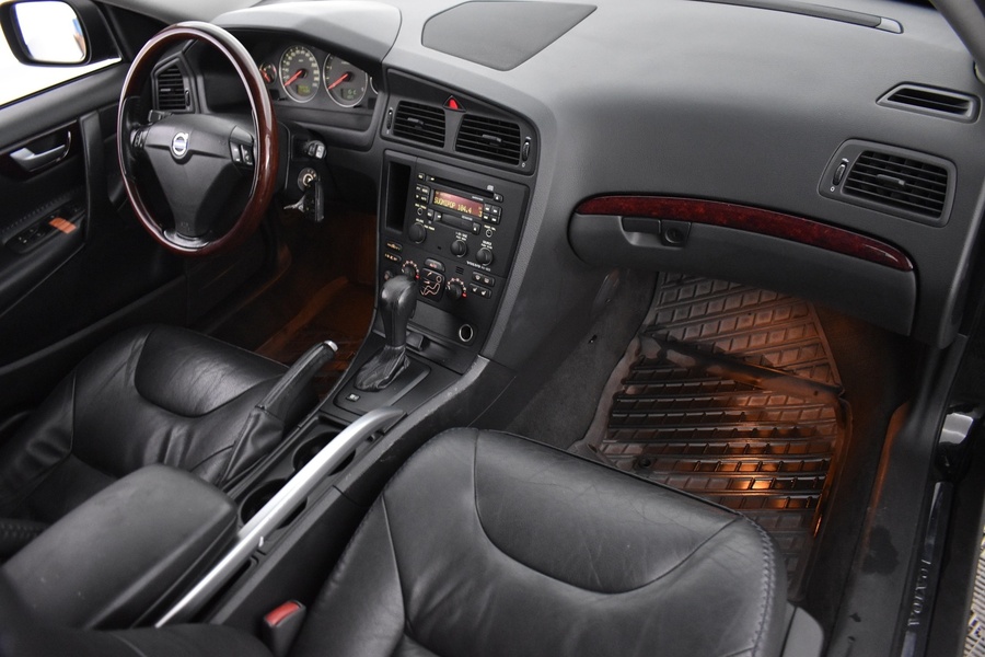 Volvo XC70 vaihtoauto