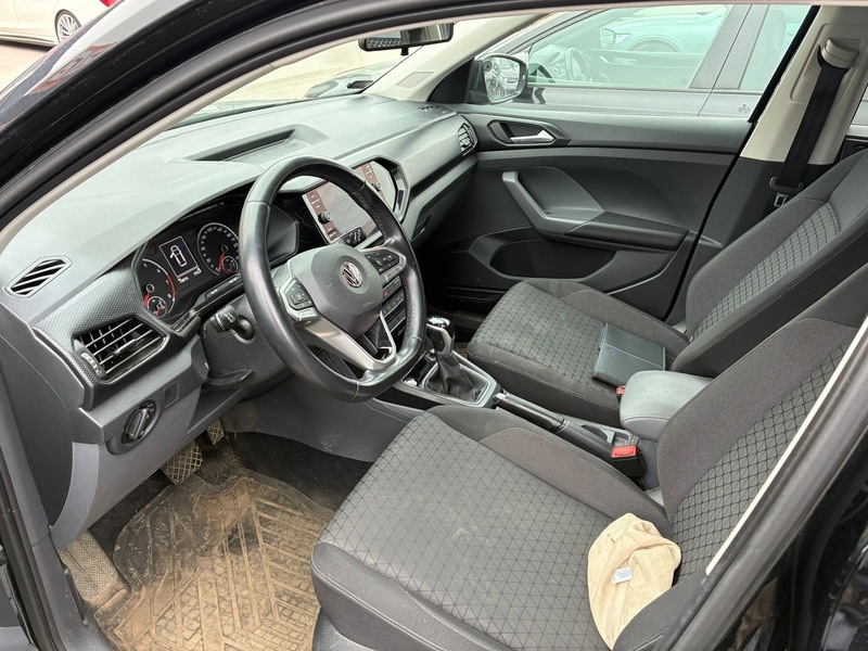 Volkswagen T-Cross vaihtoauto