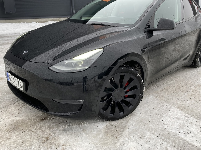 Tesla Model Y vaihtoauto