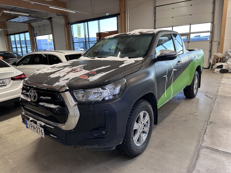 Toyota Hilux vaihtoauto