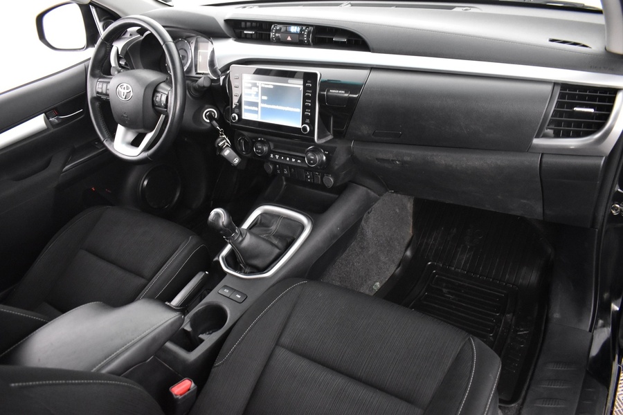 Toyota Hilux vaihtoauto