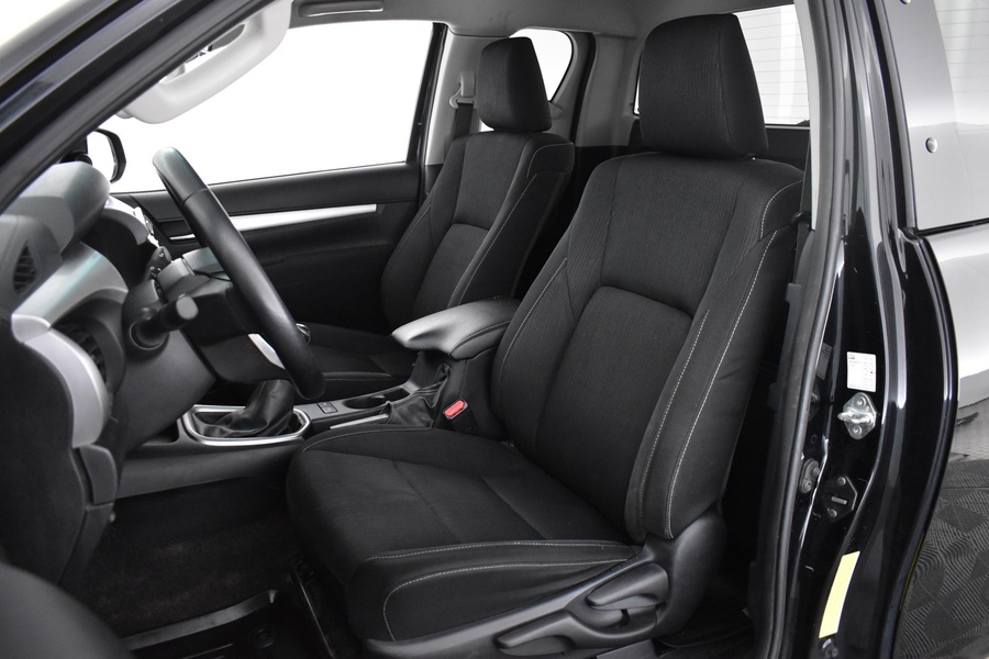 Toyota Hilux vaihtoauto