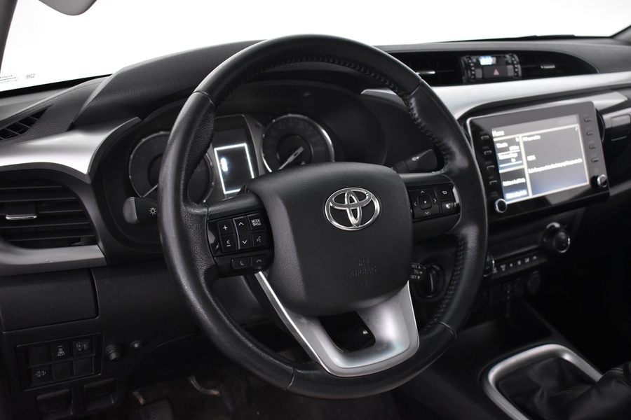 Toyota Hilux vaihtoauto