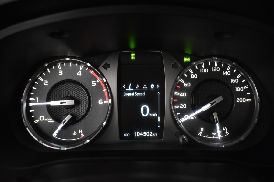 Toyota Hilux vaihtoauto