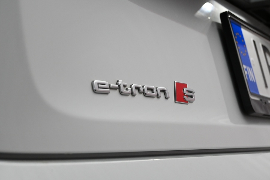 Audi e-tron vaihtoauto