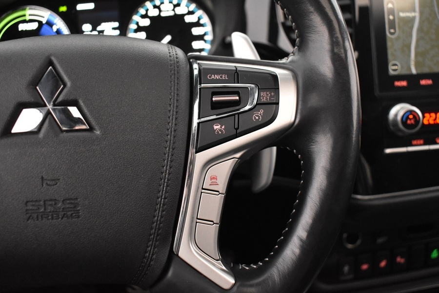 Mitsubishi Outlander PHEV vaihtoauto