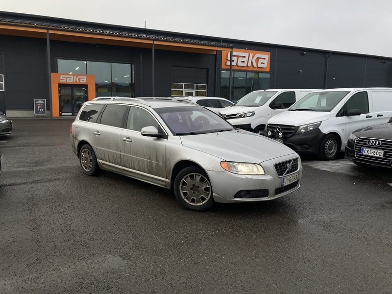 Volvo V70 vaihtoauto