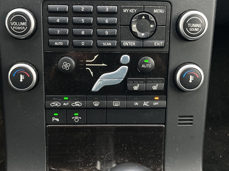 Volvo V70 vaihtoauto