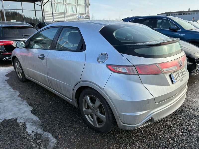 Honda Civic vaihtoauto