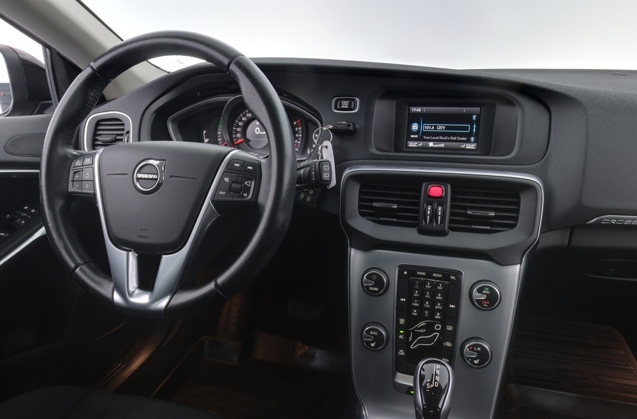 Volvo V40 Cross Country vaihtoauto