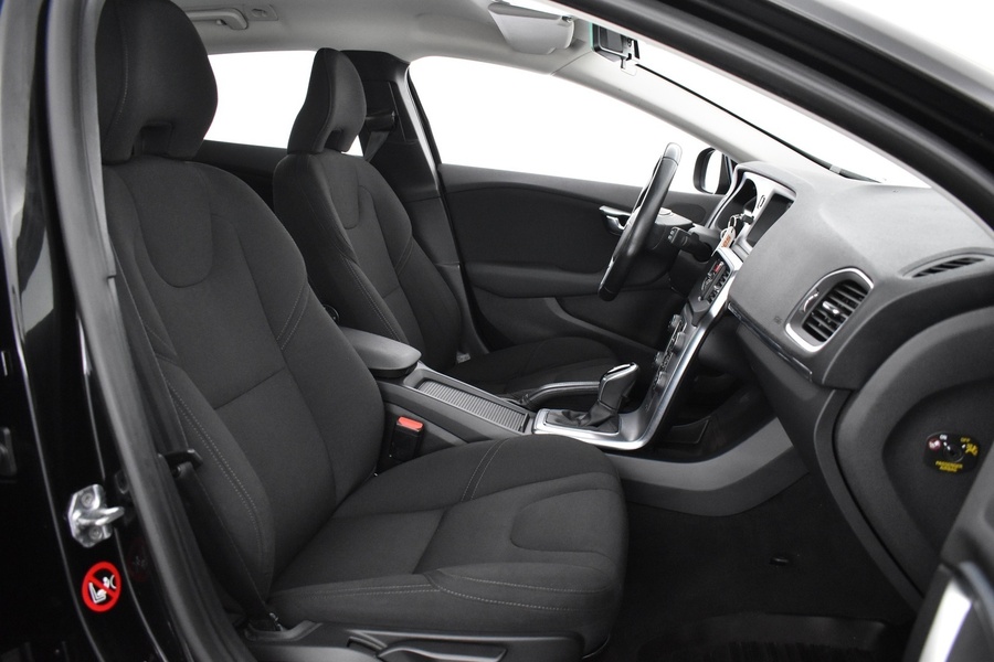 Volvo V40 Cross Country vaihtoauto