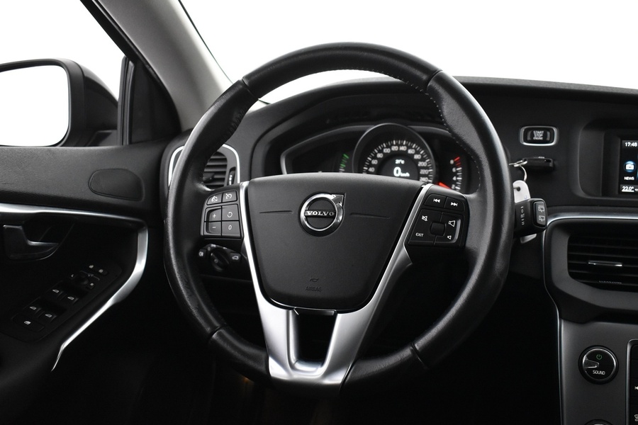 Volvo V40 Cross Country vaihtoauto