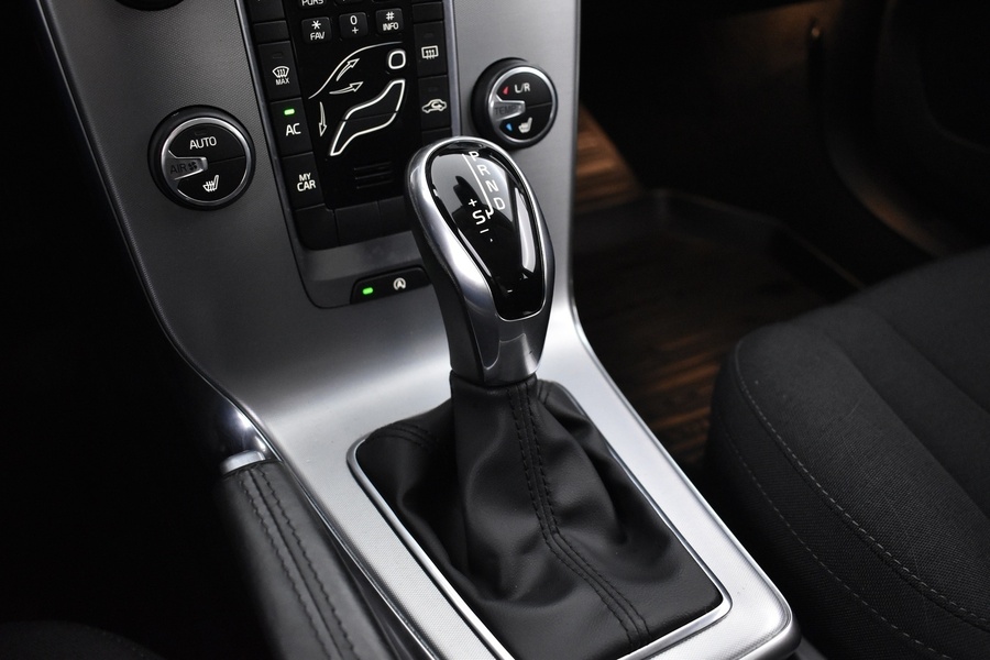 Volvo V40 Cross Country vaihtoauto