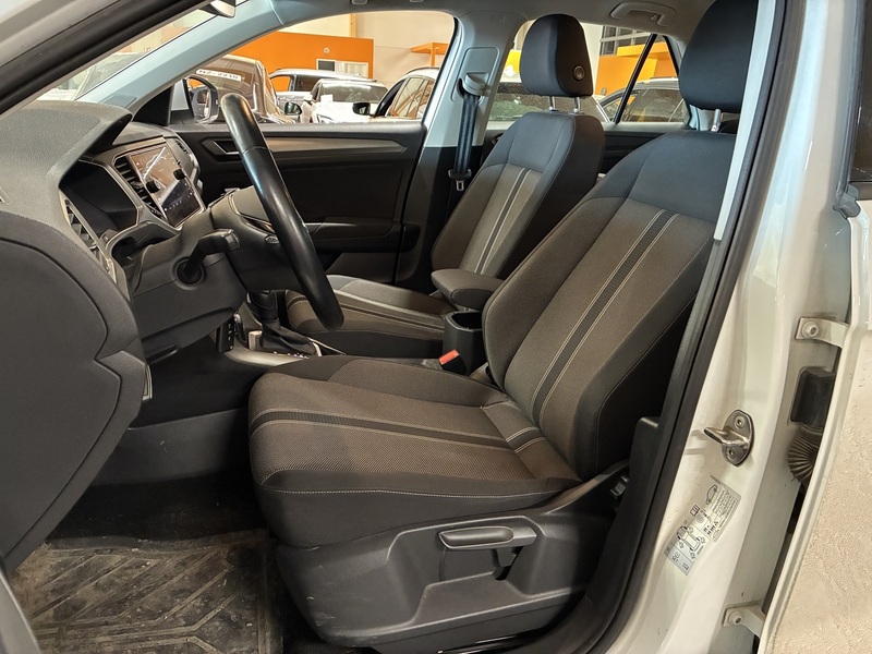 Volkswagen T-Roc vaihtoauto