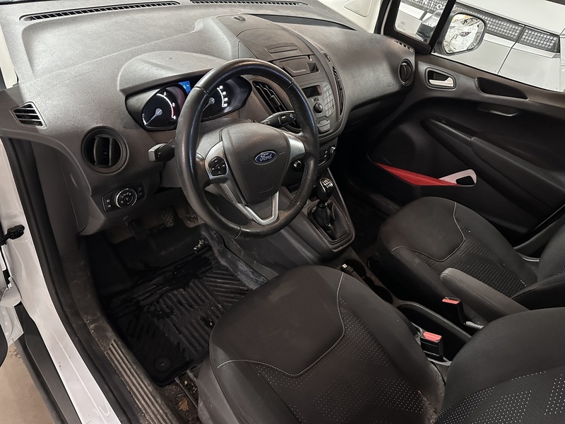 Ford Transit Courier vaihtoauto