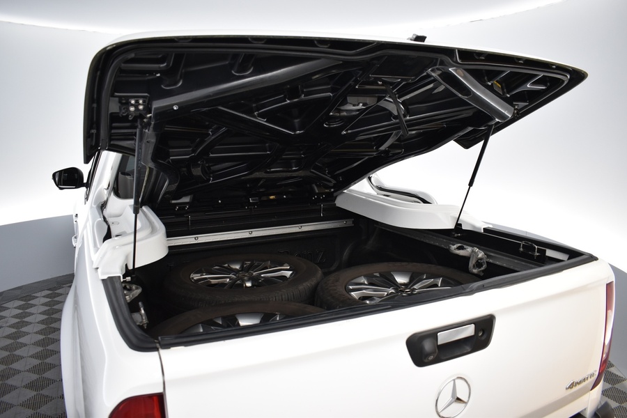 Mercedes-Benz X vaihtoauto