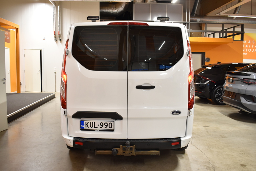 Ford Transit Custom vaihtoauto