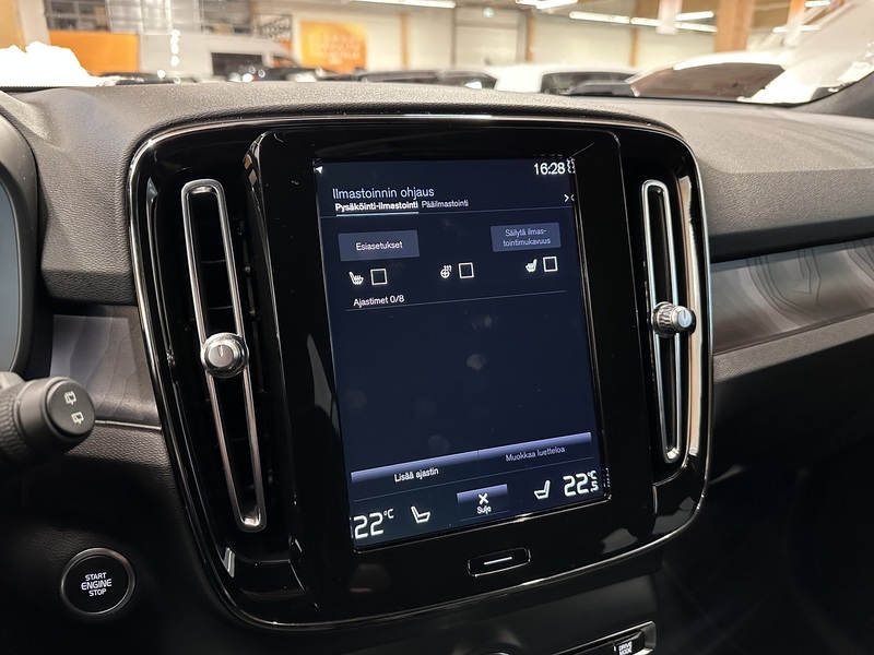 Volvo XC40 vaihtoauto