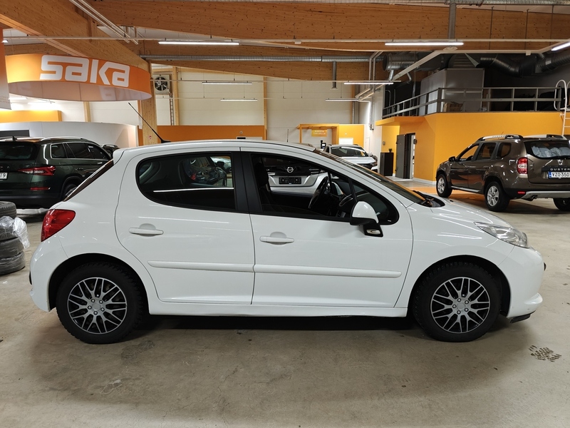 Peugeot 207 vaihtoauto