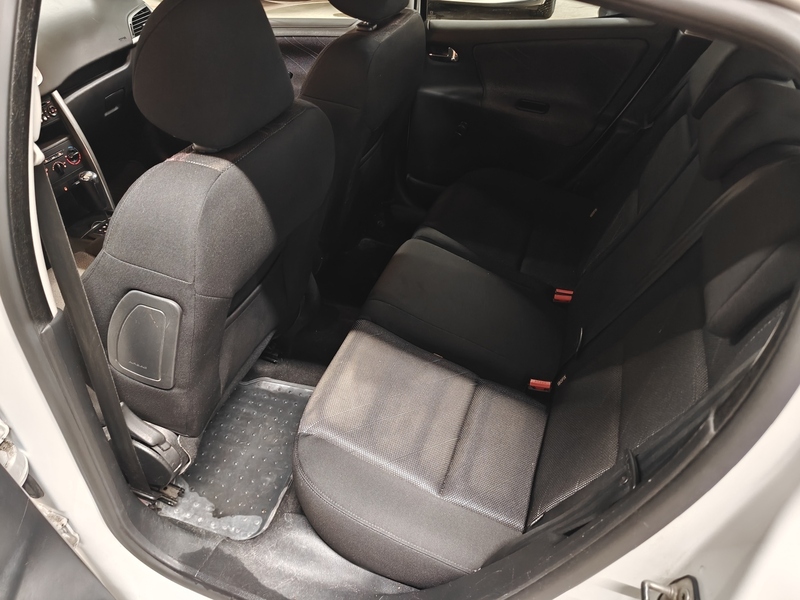 Peugeot 207 vaihtoauto