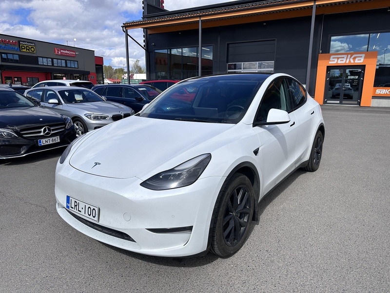 Tesla Model Y vaihtoauto