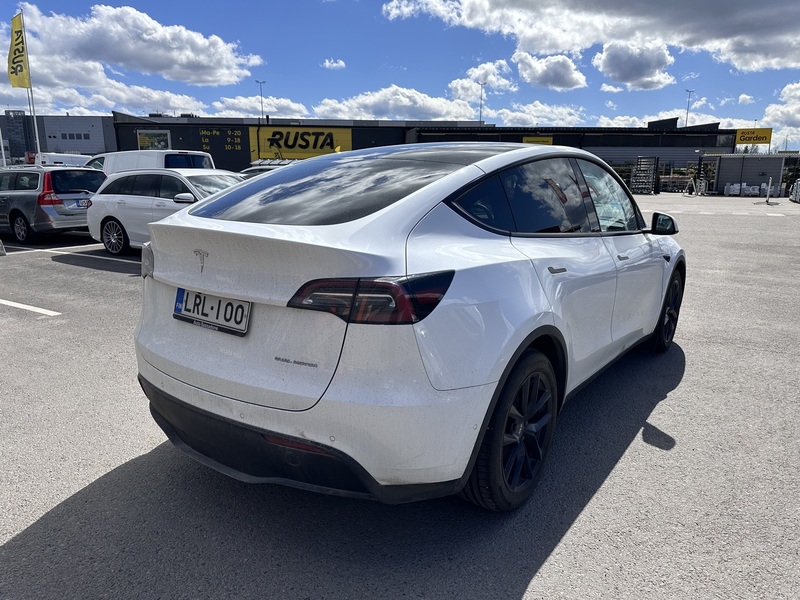 Tesla Model Y vaihtoauto