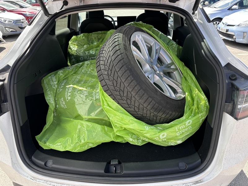 Tesla Model Y vaihtoauto