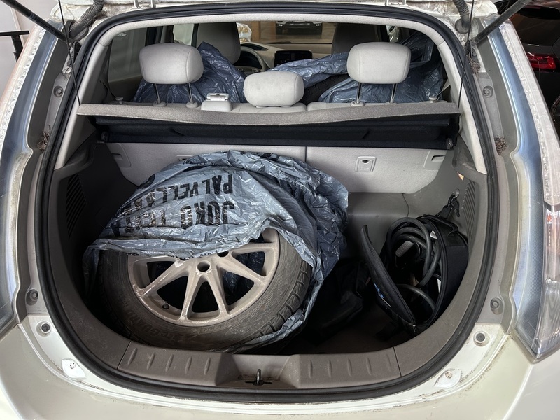 Nissan Leaf vaihtoauto