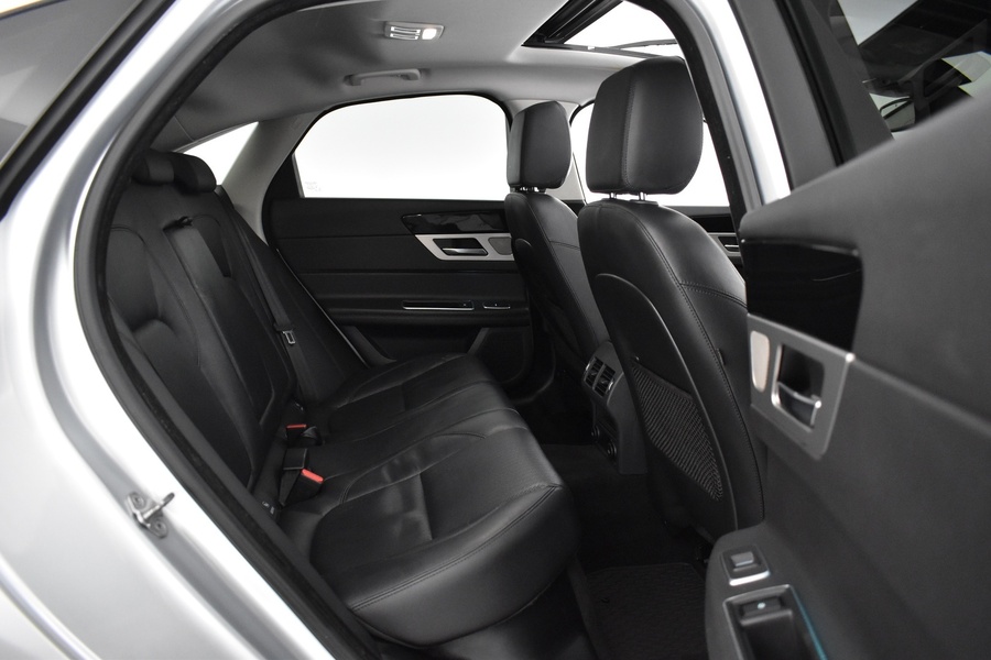 Jaguar XF vaihtoauto