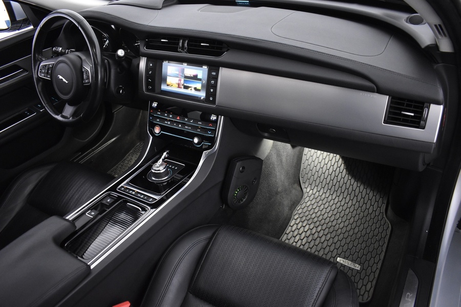 Jaguar XF vaihtoauto