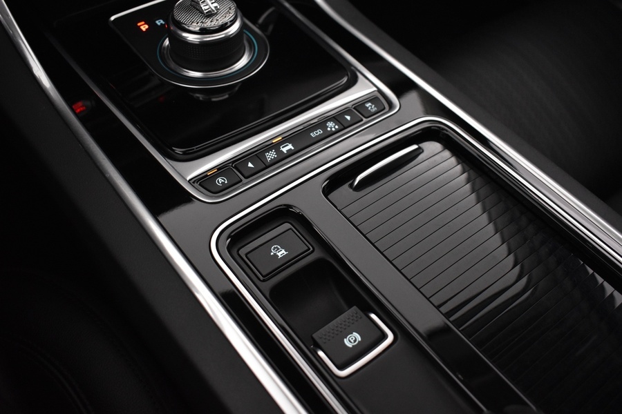 Jaguar XF vaihtoauto