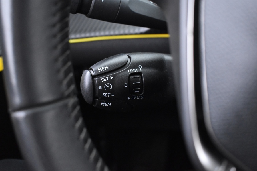 Peugeot e-208 vaihtoauto