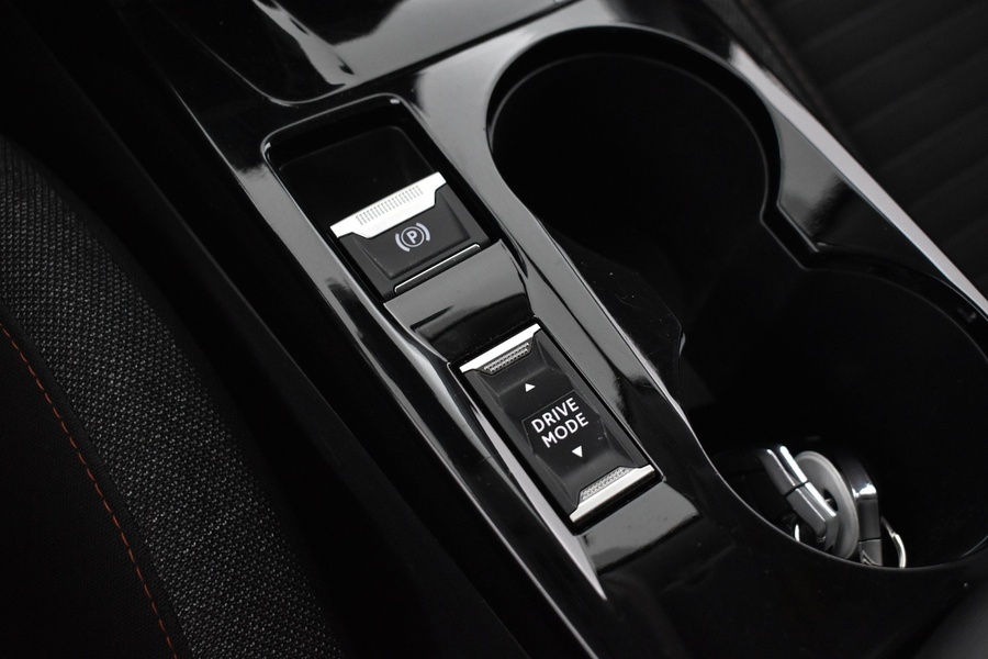 Peugeot e-208 vaihtoauto